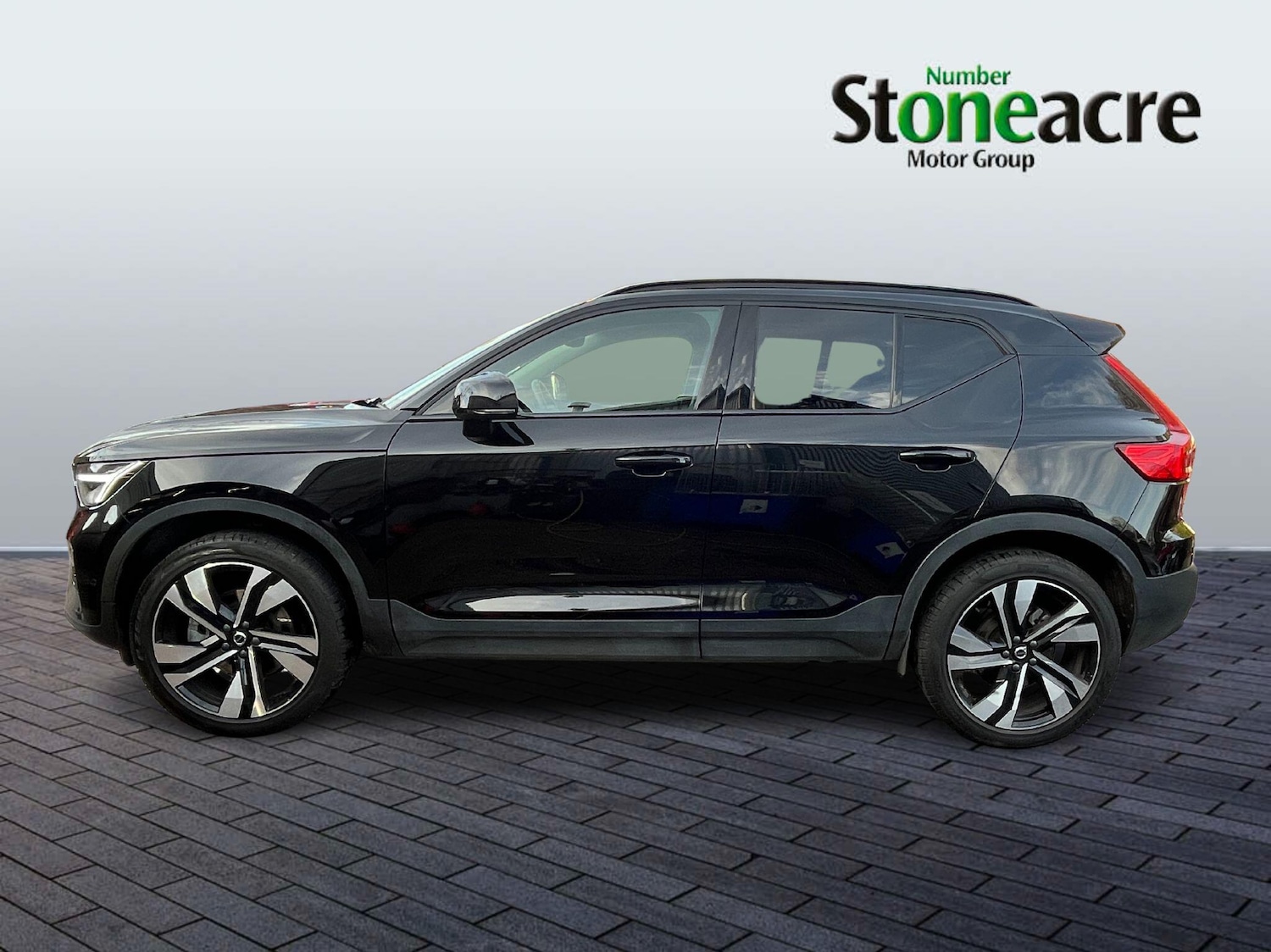 Used Volvo XC40 2023 for sale - 77343915: Photo 6