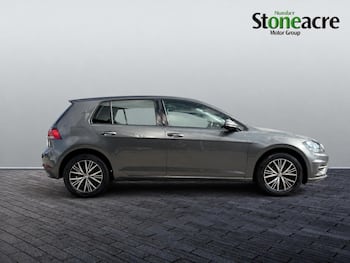 Used Volkswagen Golf 2018 for sale - 79635362: Photo