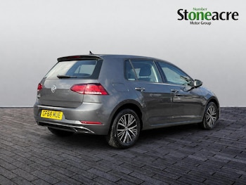 Used Volkswagen Golf 2018 for sale - 79635362: Photo