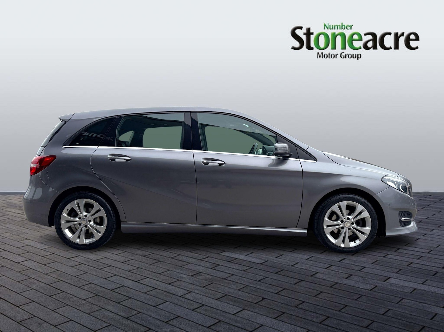 Used Mercedes-Benz B Class 2015 for sale - 78007539: Photo 2