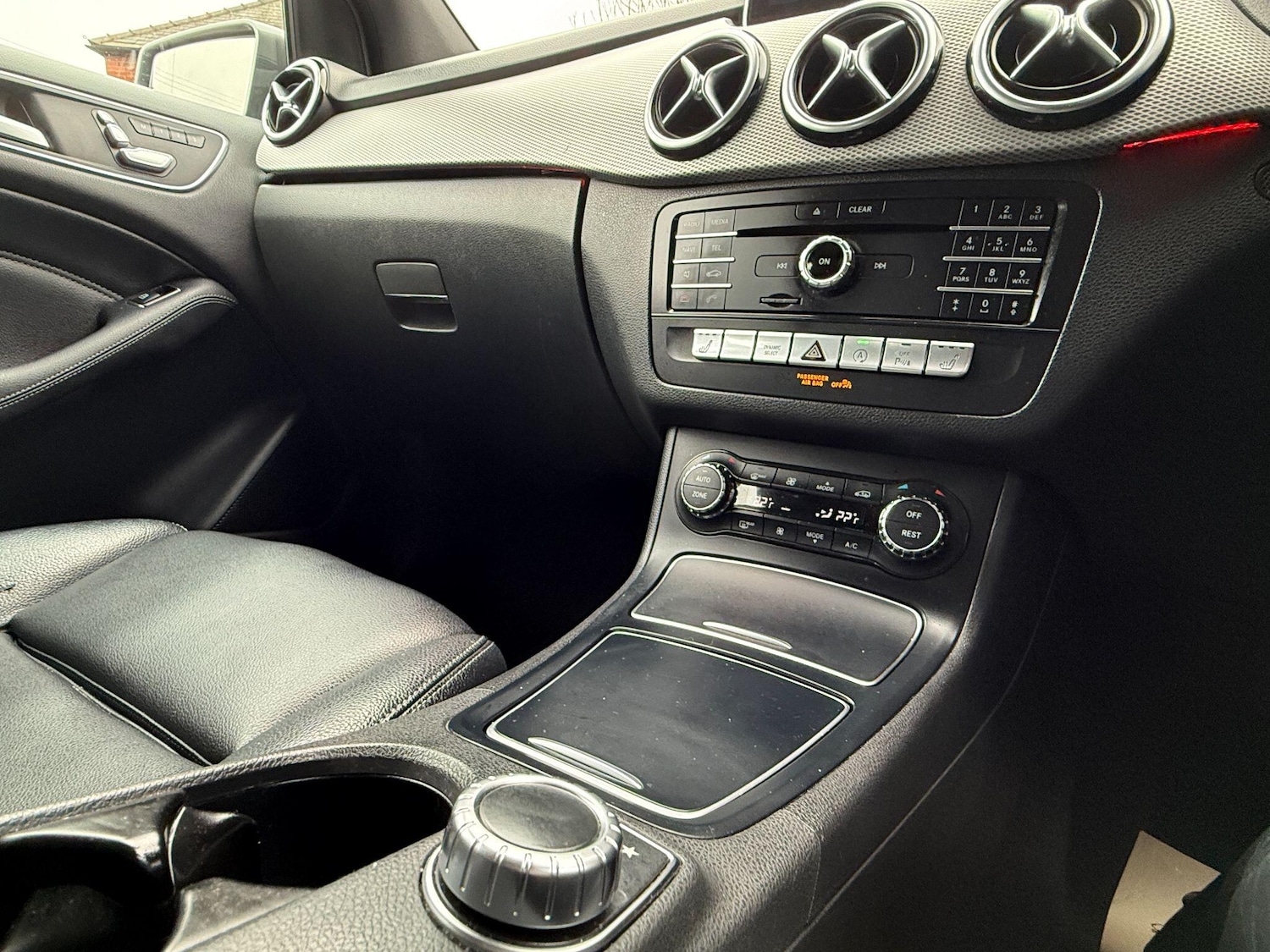 Used Mercedes-Benz B Class 2015 for sale - 78007539: Photo 29