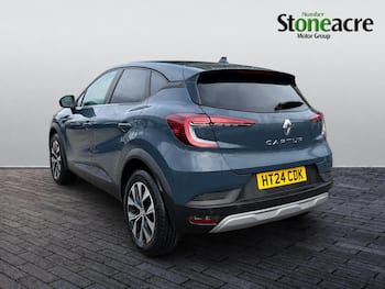 Used Renault Captur 2024 for sale - 79711919: Photo
