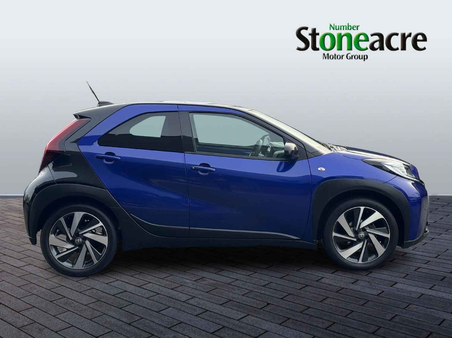 Used Toyota Aygo X 2023 for sale - 77143702: Photo 2