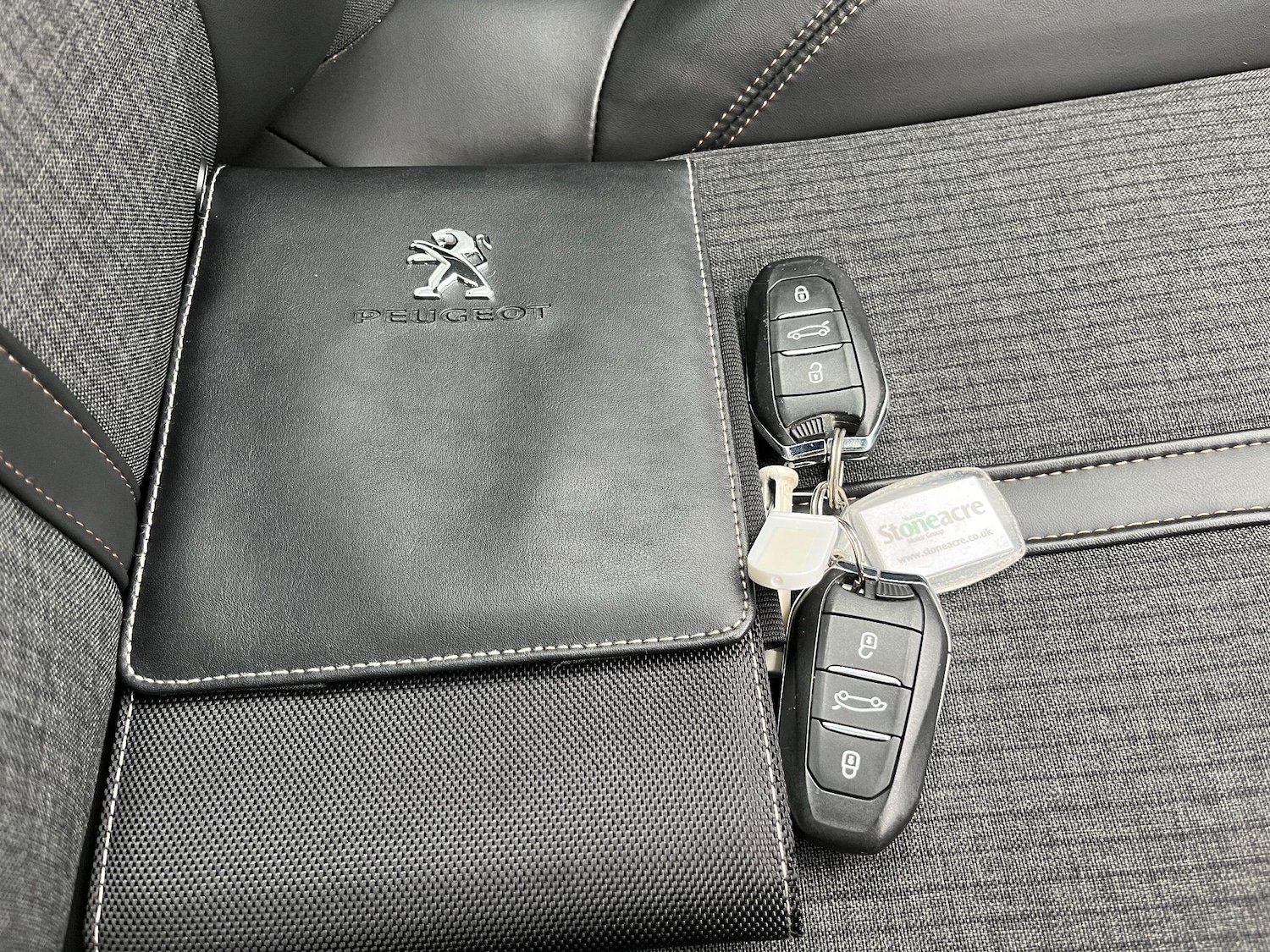 Used Peugeot 3008 2018 for sale - 76377453: Photo 28