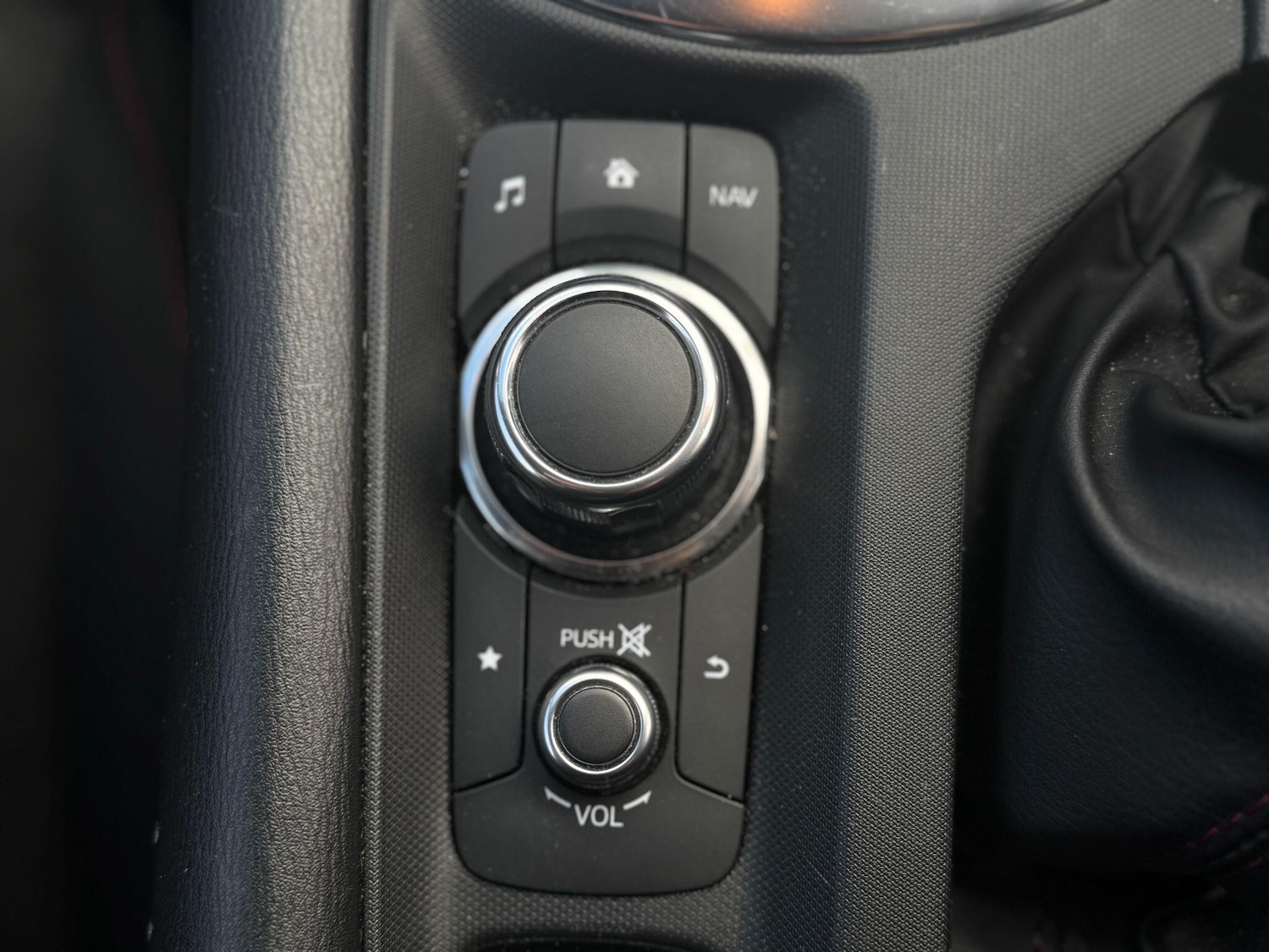 Used Mazda MX-5 2017 for sale - 76989659: Photo 28