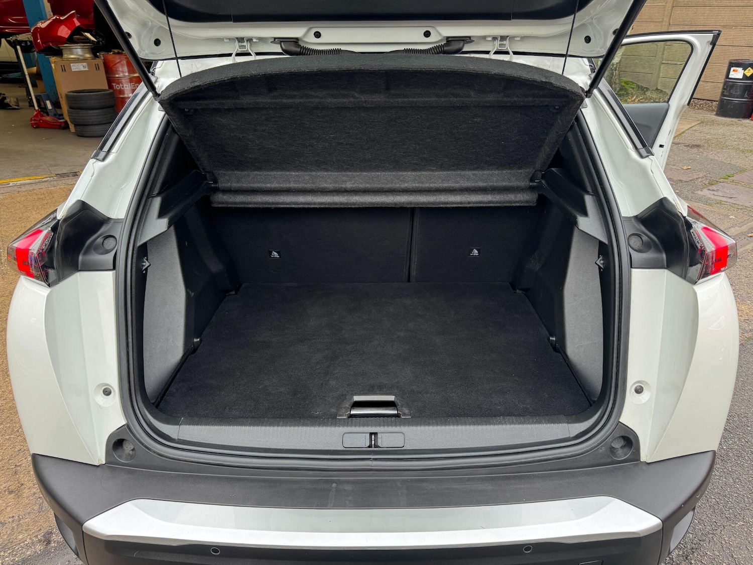 Used Peugeot 208 2021 for sale - 76936263: Photo 19