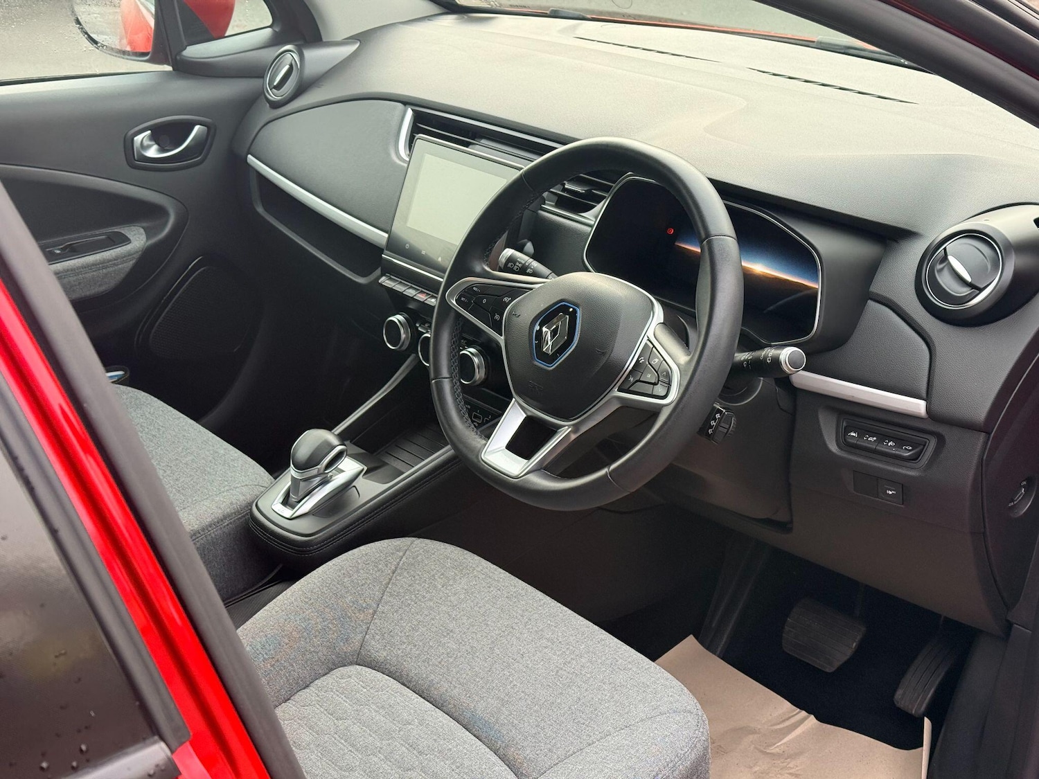 Used Renault Zoe 2020 for sale - 77144084: Photo 14