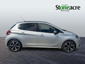 Used Peugeot 208 2018 for sale - 79075434: Photo