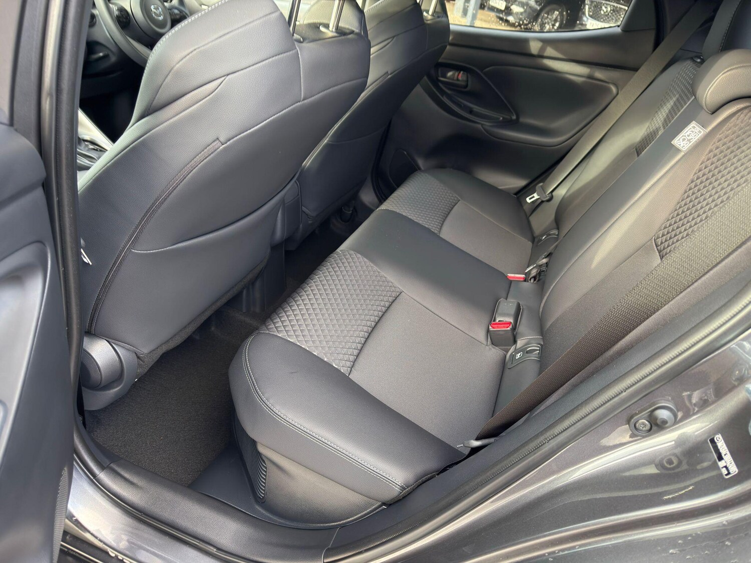 Used Mazda Mazda2 HYBRID 2025 for sale - 77396618: Photo 20