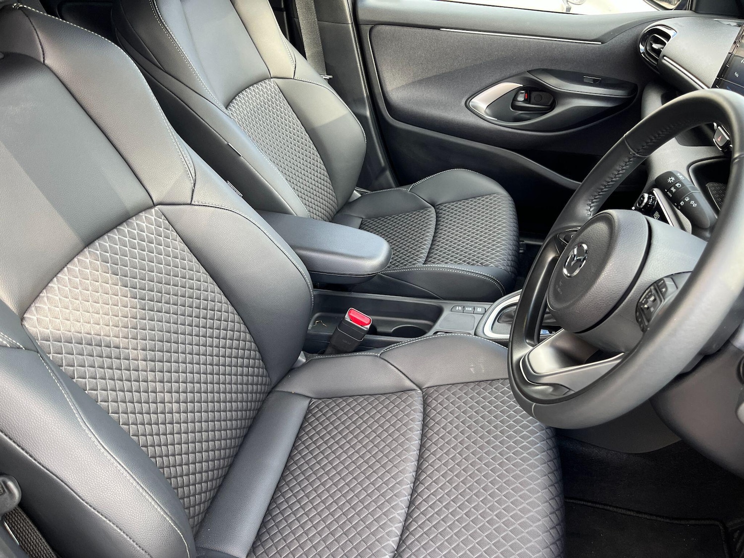 Used Mazda Mazda2 HYBRID 2025 for sale - 76512027: Photo 11