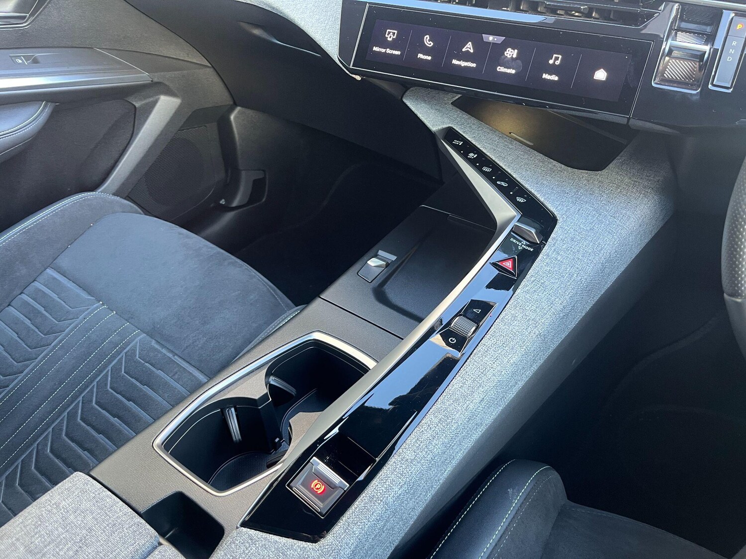 Used Peugeot 3008 2025 for sale - 77769619: Photo 15