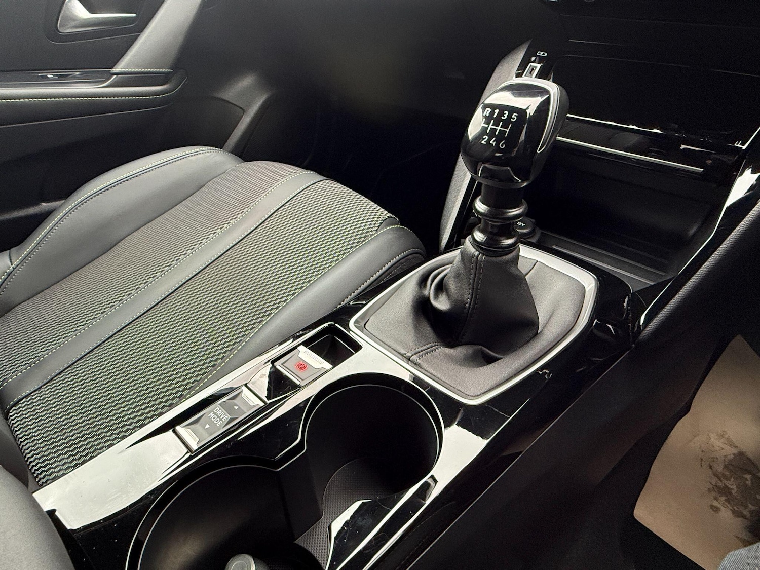 Used Peugeot 208 2024 for sale - 78057781: Photo 30