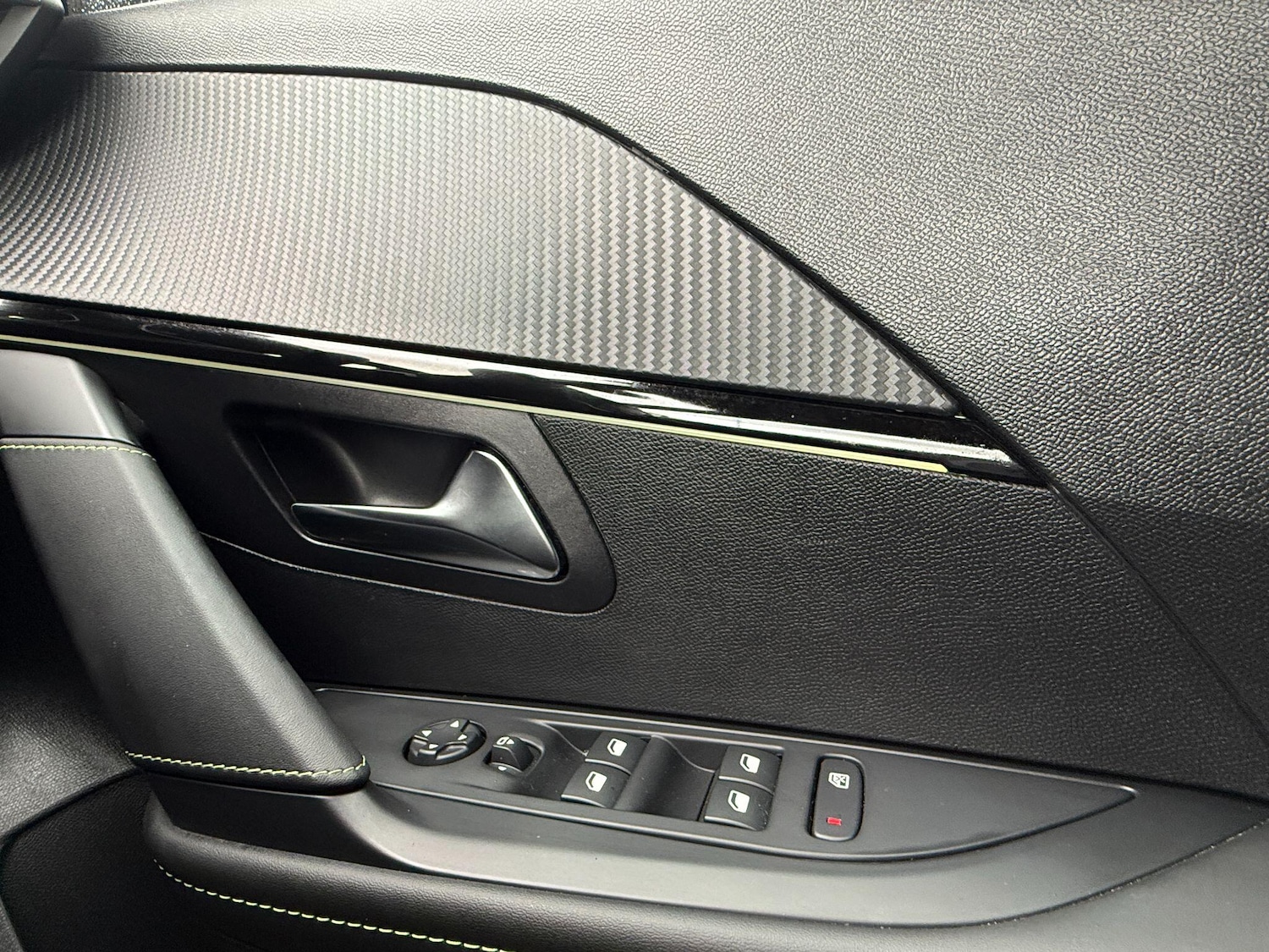 Used Peugeot 208 2024 for sale - 78057781: Photo 32