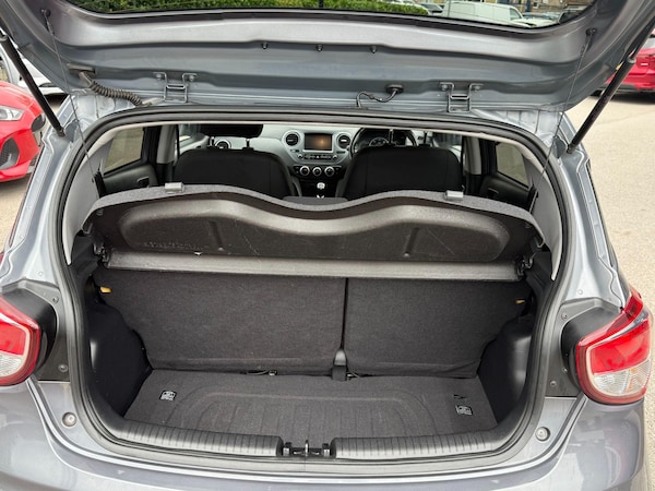 Used Hyundai i10 2019 for sale - 76199969: Photo 10