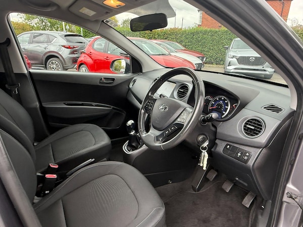 Used Hyundai i10 2019 for sale - 76199969: Photo 14