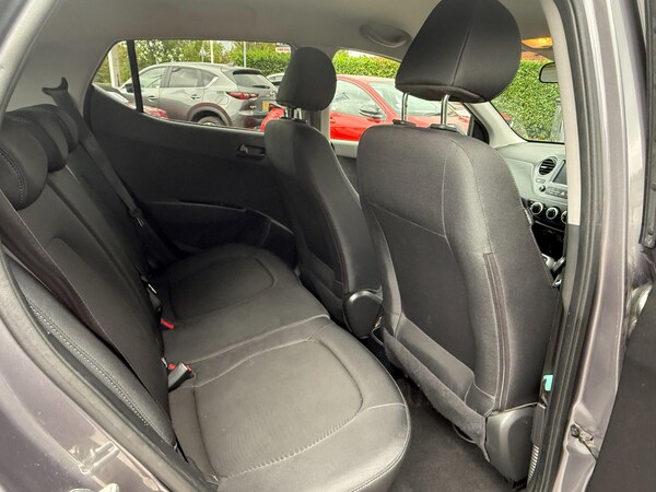 Used Hyundai i10 2019 for sale - 76199969: Photo 15
