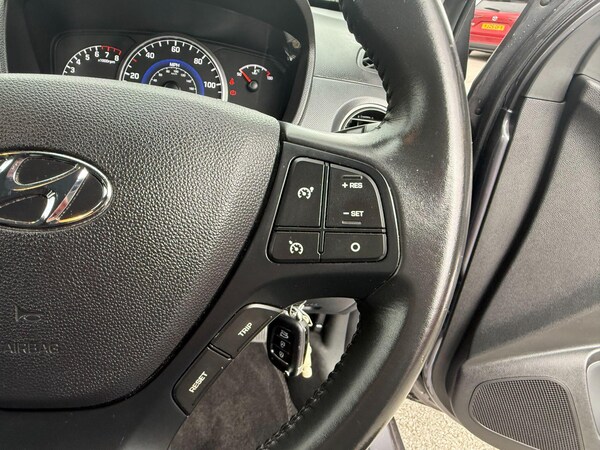 Used Hyundai i10 2019 for sale - 76199969: Photo 19