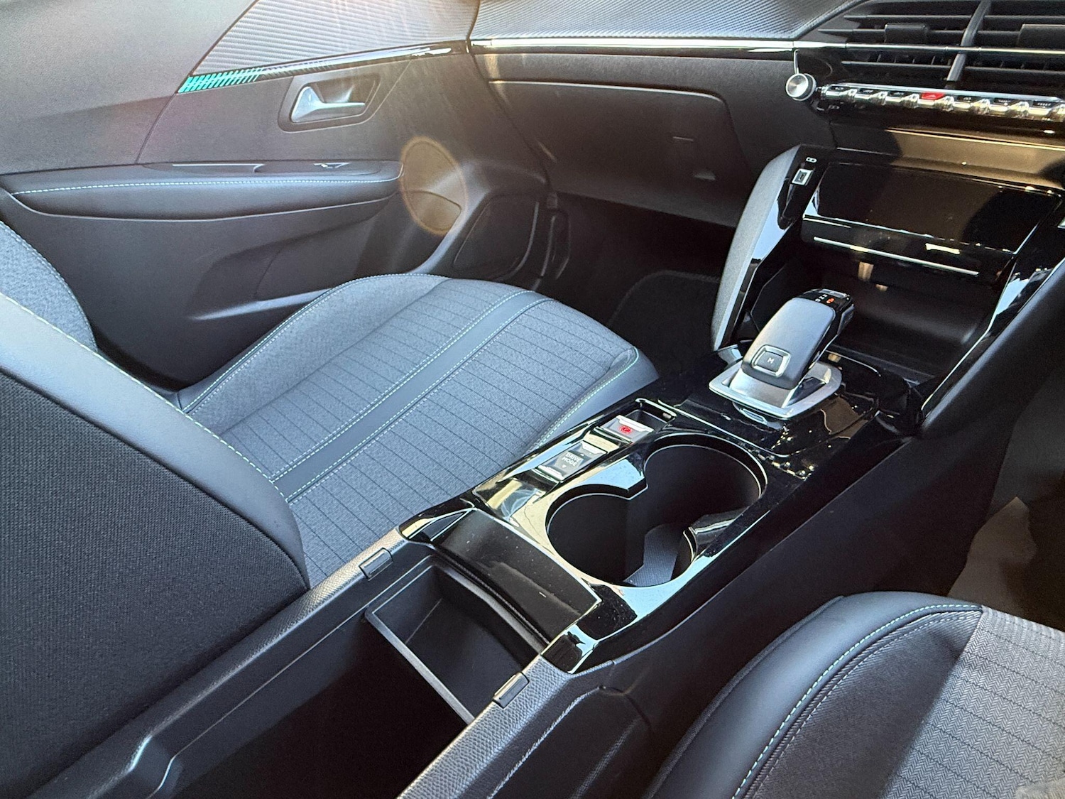 Used Peugeot 208 2022 for sale - 77768999: Photo 33