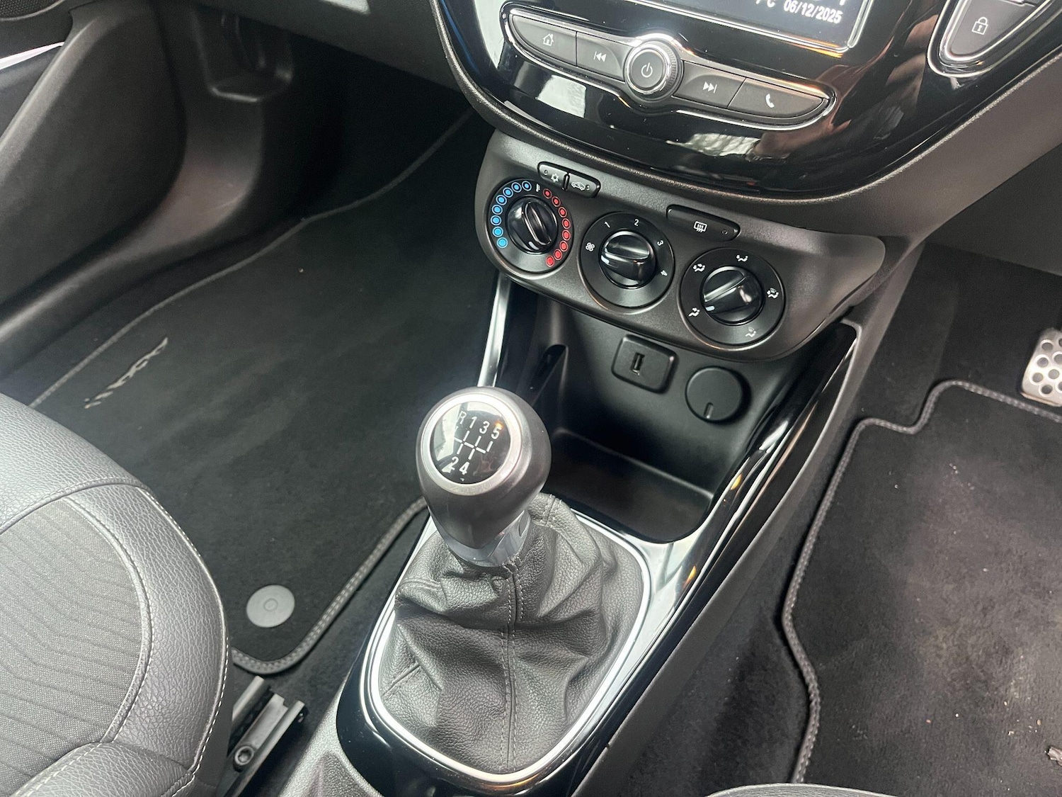 Used Vauxhall ADAM 2018 for sale - 76865248: Photo 15