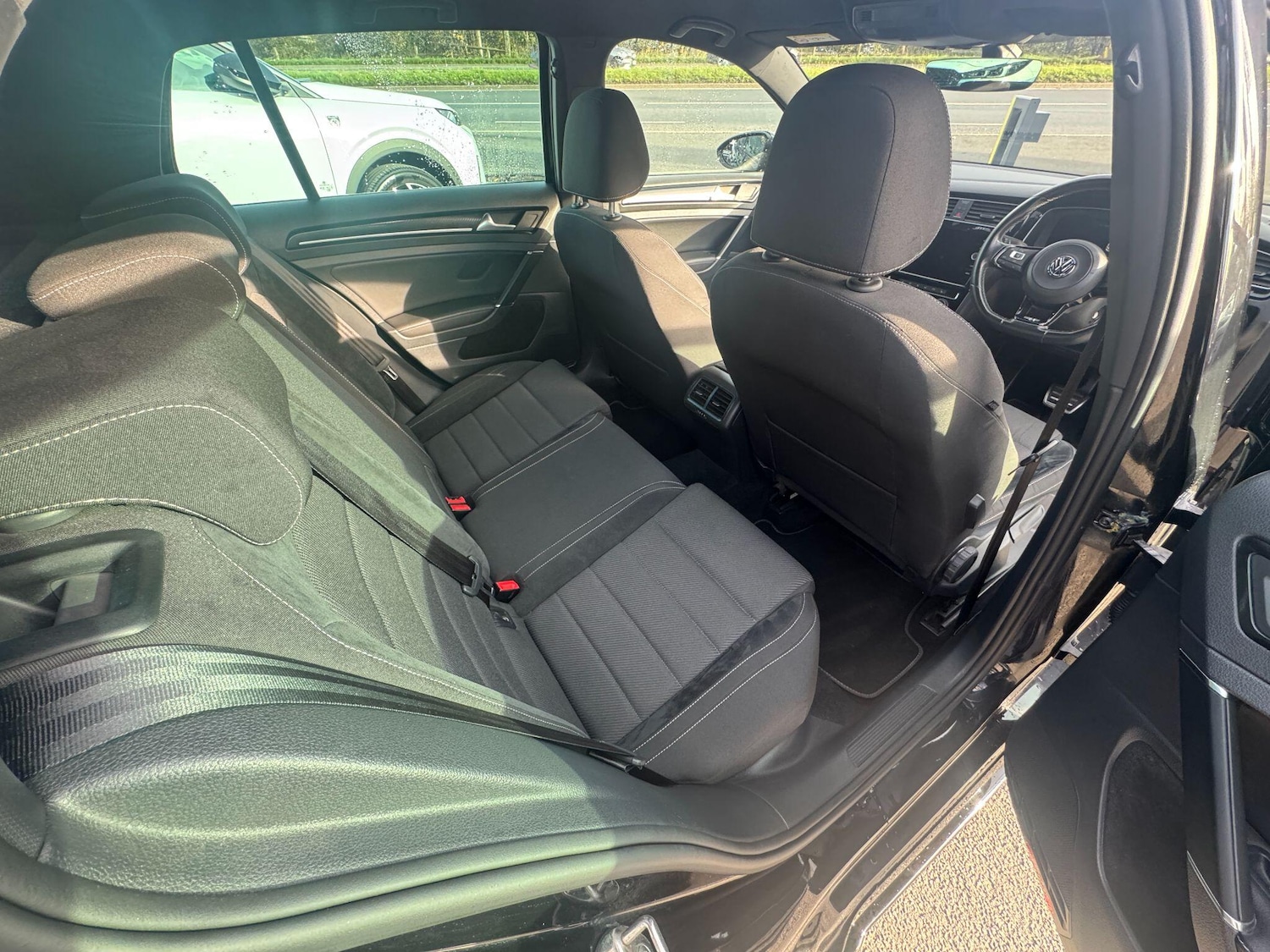 Used Volkswagen Golf 2018 for sale - 76409411: Photo 19