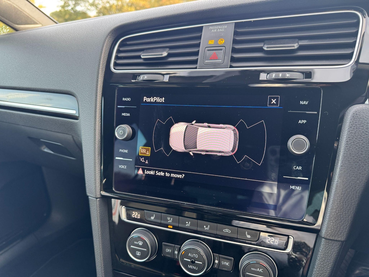 Used Volkswagen Golf 2018 for sale - 76409411: Photo 29