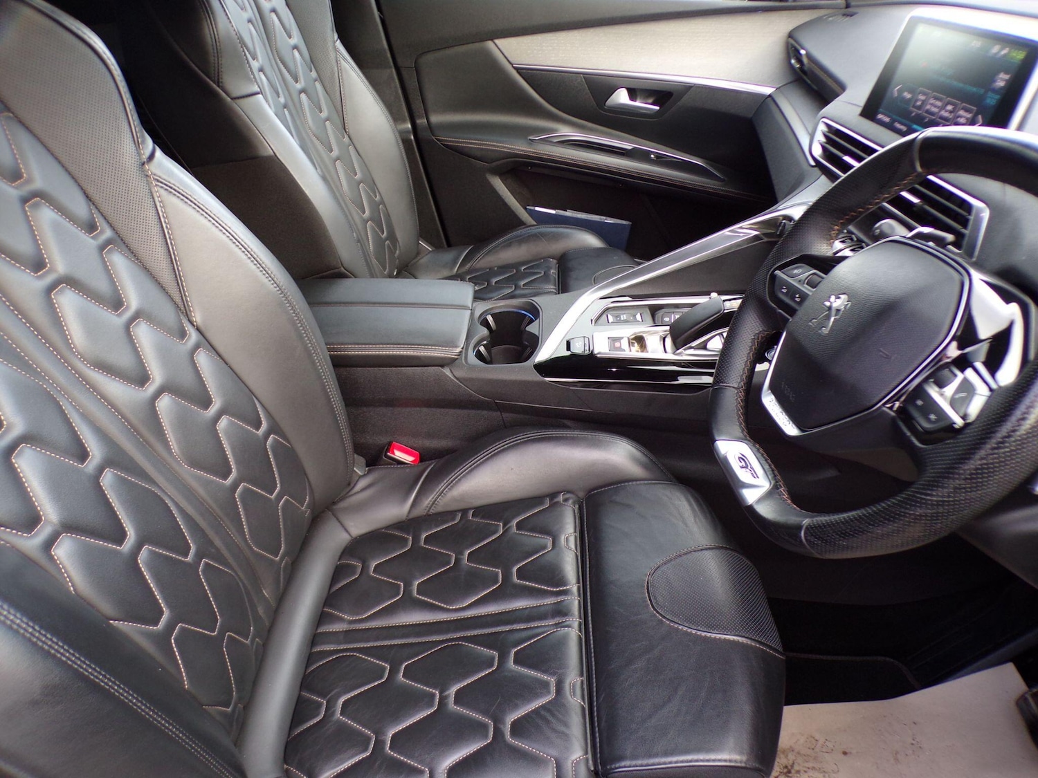 Used Peugeot 3008 2020 for sale - 76560968: Photo 11