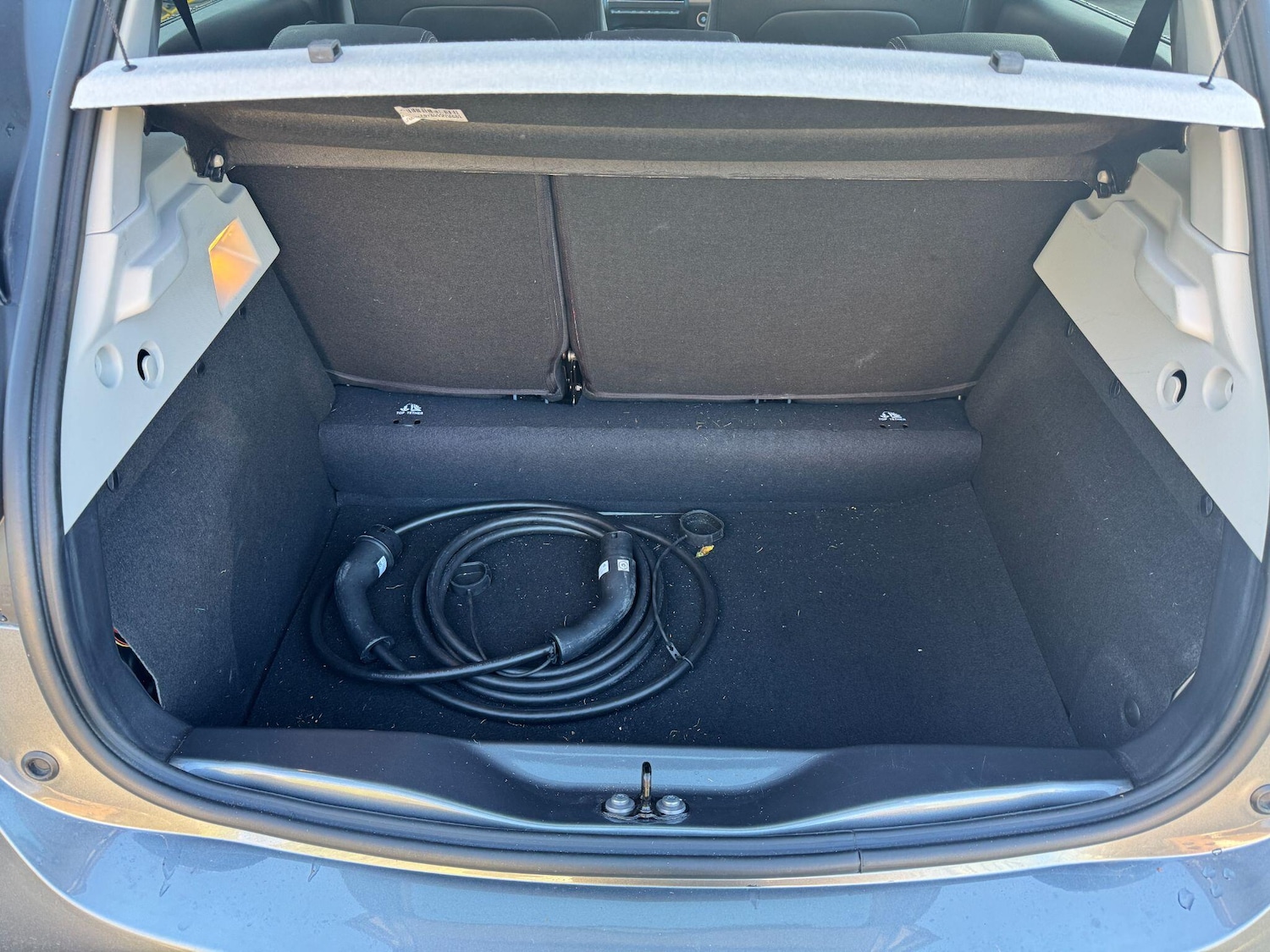 Used Renault Zoe 2023 for sale - 76898309: Photo 11