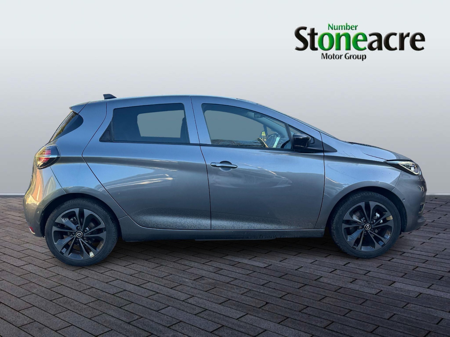 Used Renault Zoe 2023 for sale - 76898309: Photo 2