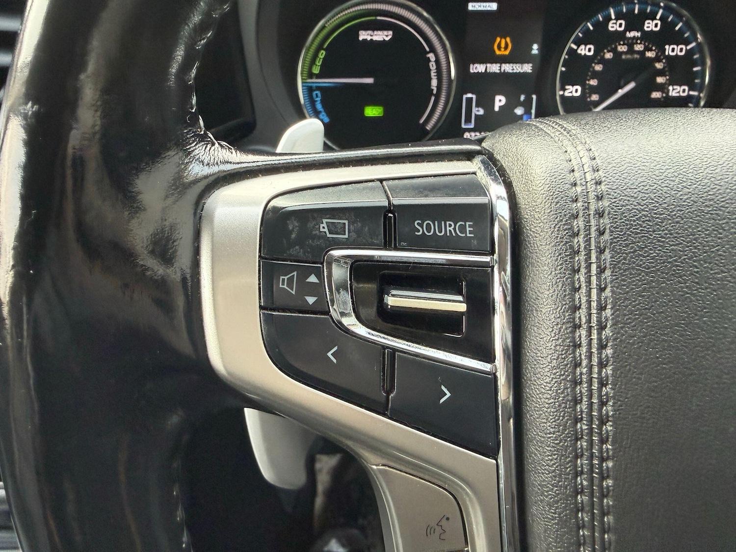 Used Mitsubishi Outlander 2017 for sale - 77230489: Photo 31