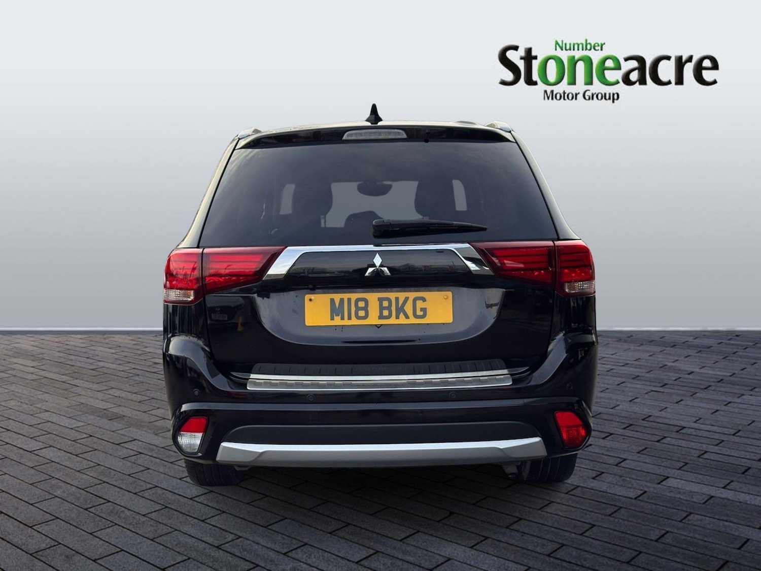 Used Mitsubishi Outlander 2017 for sale - 77230489: Photo 4