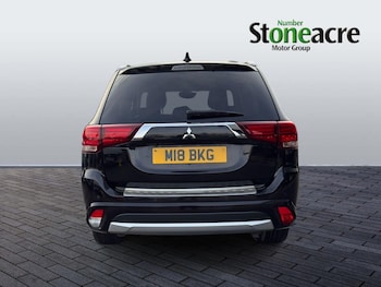 Used Mitsubishi Outlander 2017 for sale - 77230489: Photo