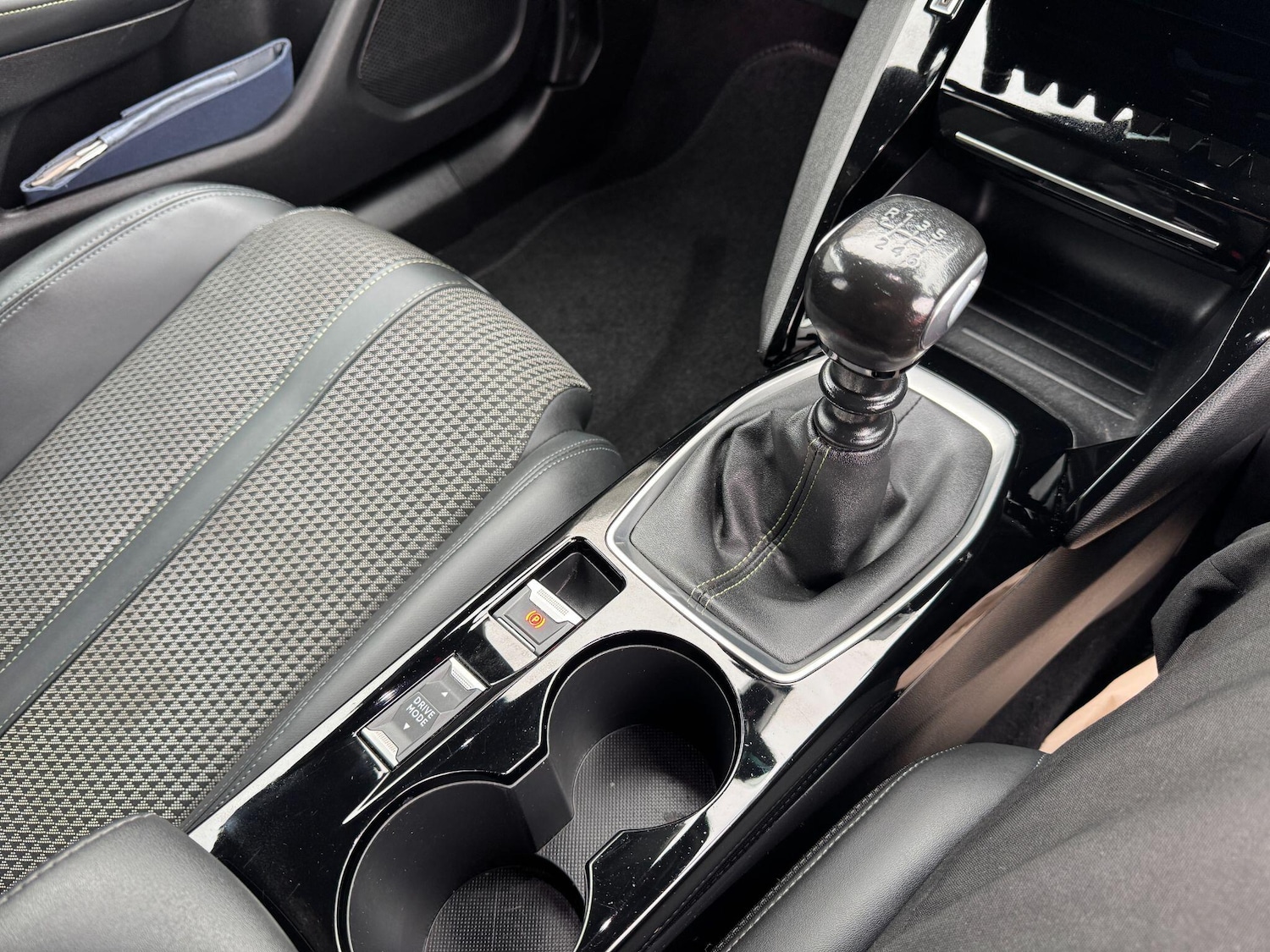 Used Peugeot 2008 2021 for sale - 76431987: Photo 17