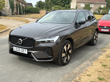 Used Volvo XC60 2025 for sale - 79526722: Photo