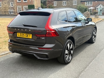 Used Volvo XC60 2025 for sale - 79526722: Photo
