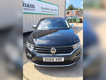 Used Volkswagen T-Roc 2018 for sale - 79249974: Photo