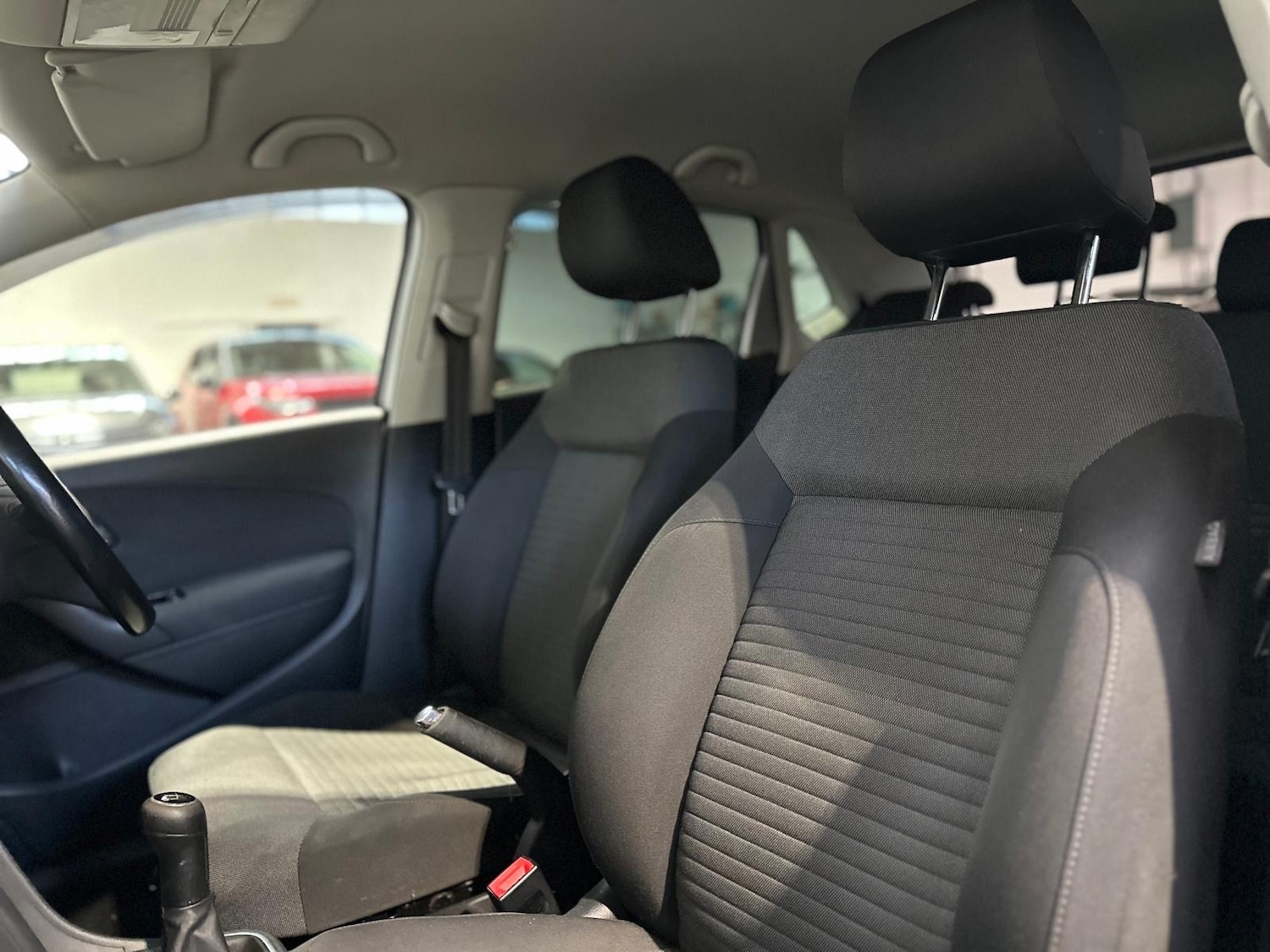 Used Volkswagen Polo 2011 for sale - 77128457: Photo 16