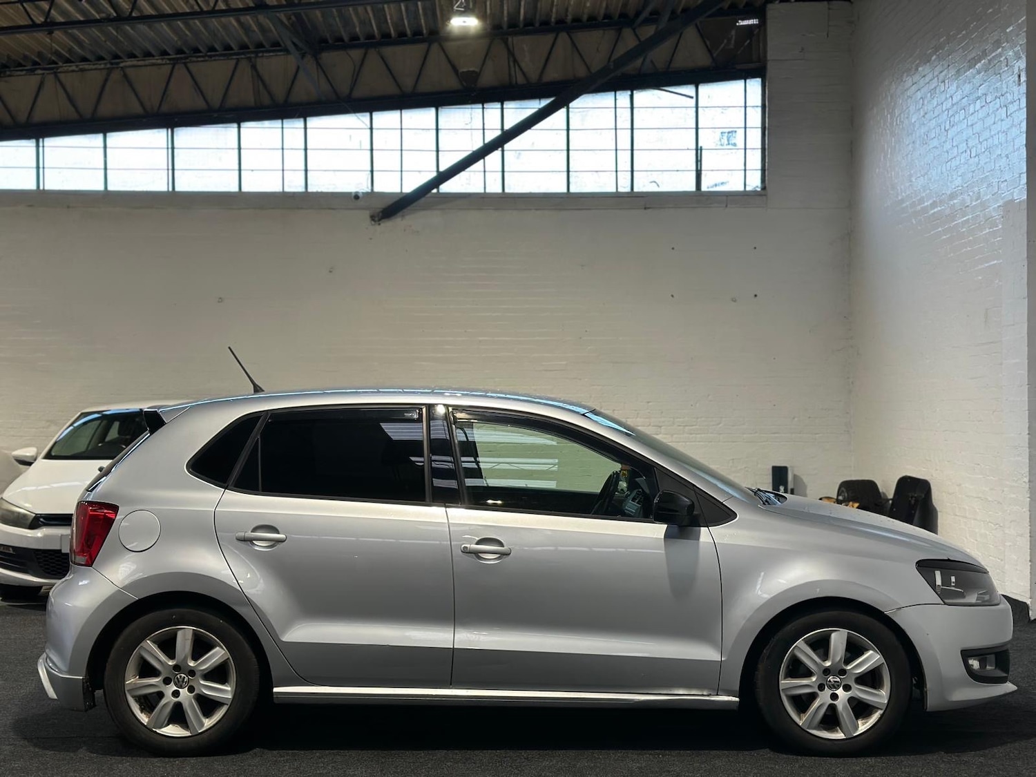 Used Volkswagen Polo 2011 for sale - 77128457: Photo 2