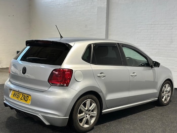 Used Volkswagen Polo 2011 for sale - 77128457: Photo