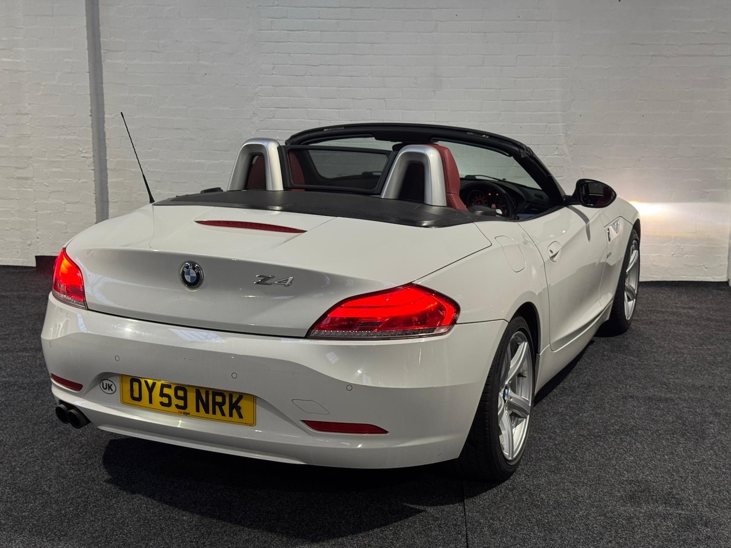 Used BMW Z4 2009 for sale - 76507765: Photo 2