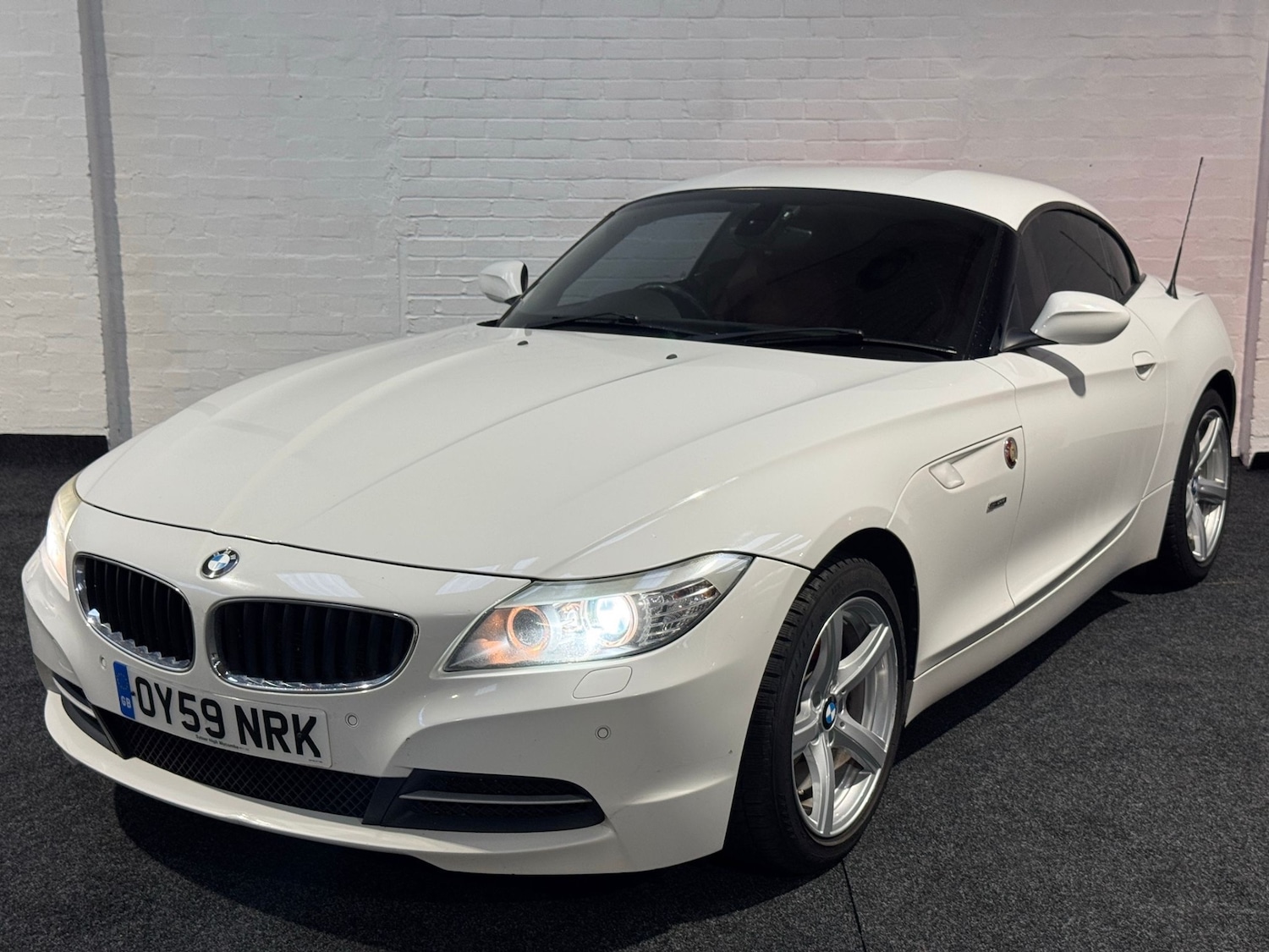 Used BMW Z4 2009 for sale - 76507765: Photo 9