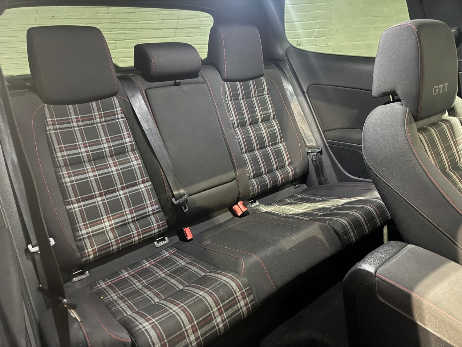 Used Volkswagen Golf 2010 for sale - 76553919: Photo 11