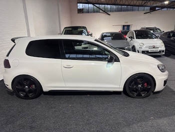 Used Volkswagen Golf 2010 for sale - 76553919: Photo