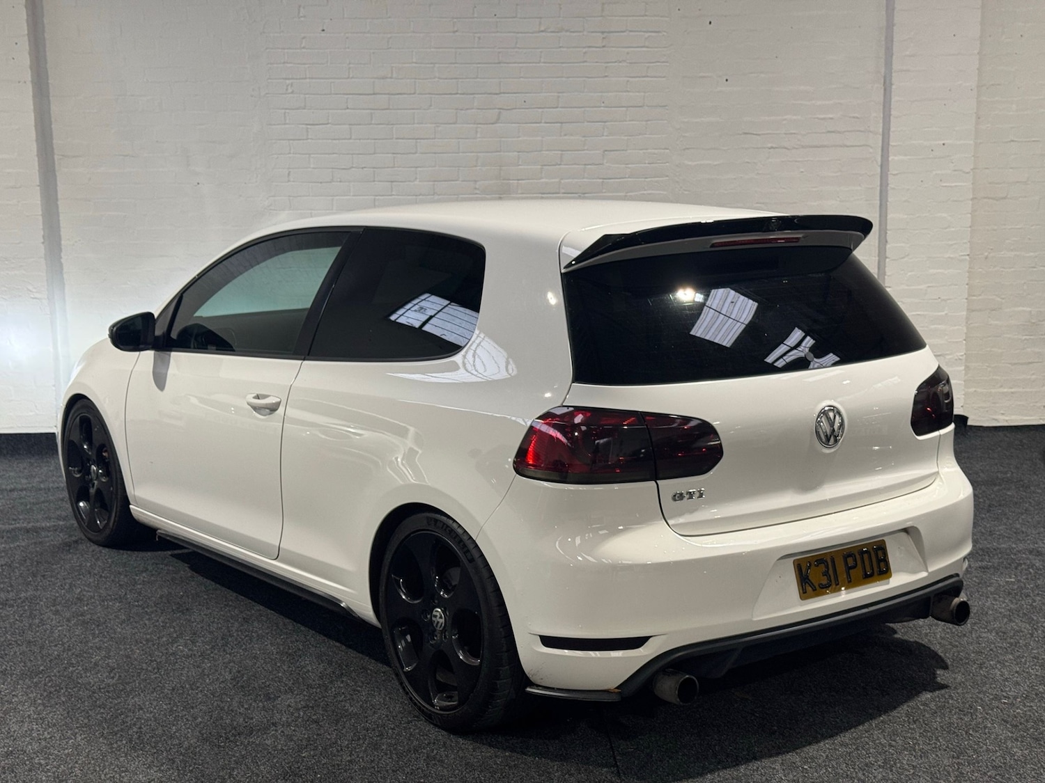 Used Volkswagen Golf 2010 for sale - 76553919: Photo 5