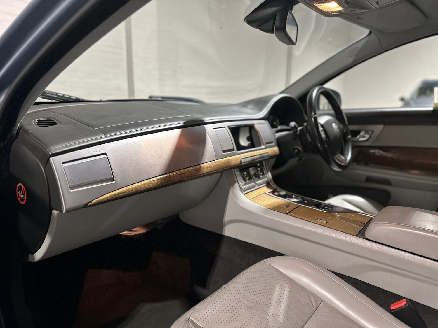 Used Jaguar XF 2009 for sale - 77363556: Photo 13