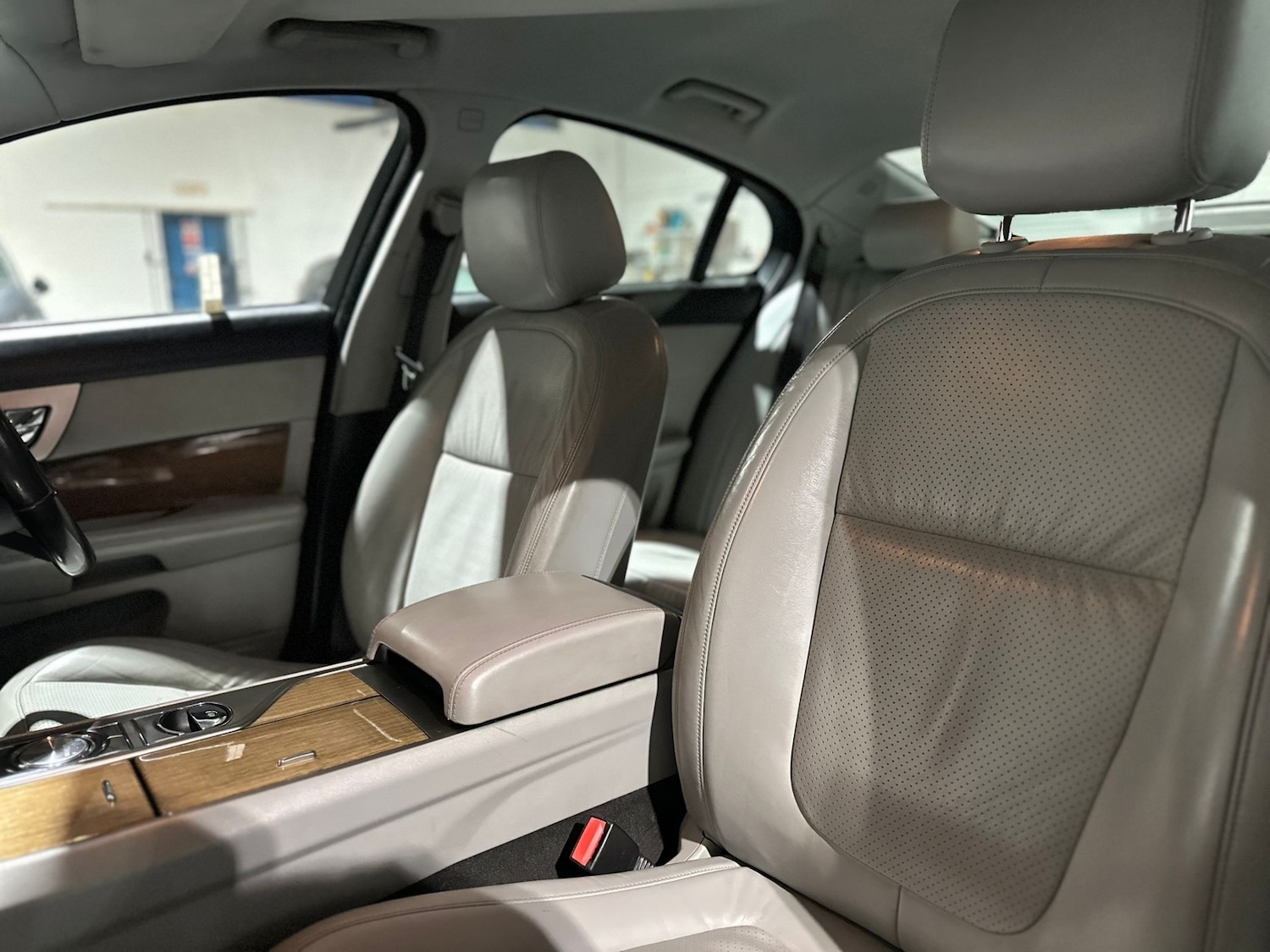 Used Jaguar XF 2009 for sale - 77363556: Photo 14