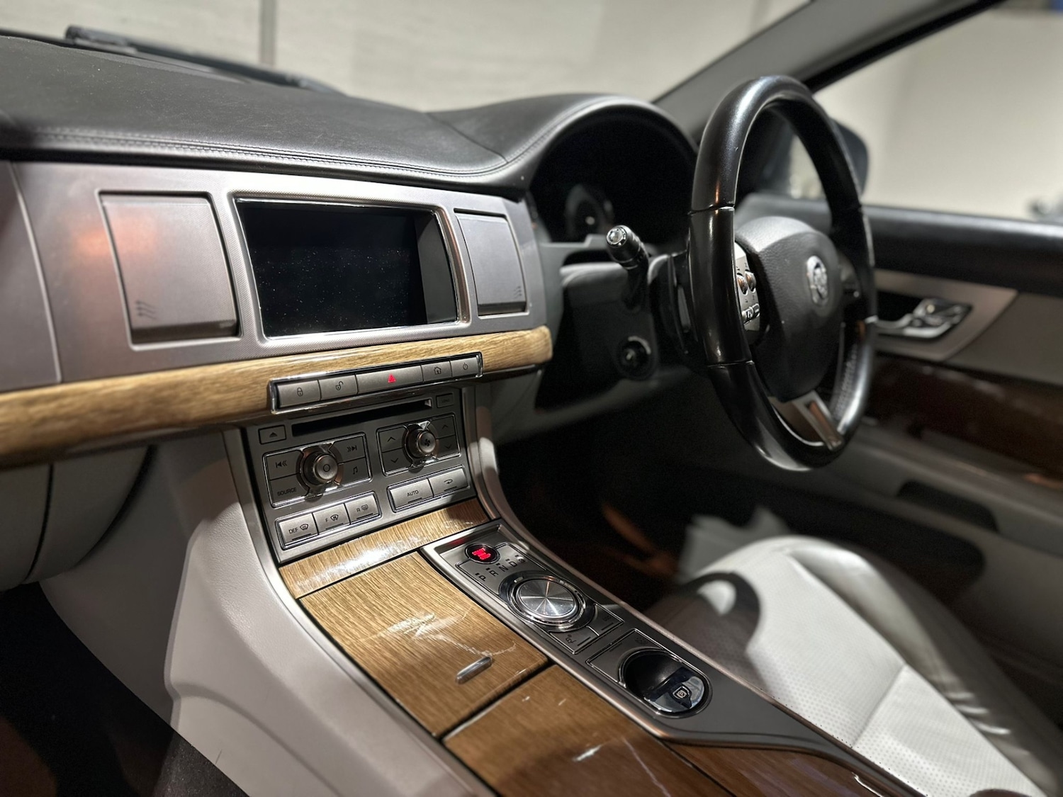 Used Jaguar XF 2009 for sale - 77363556: Photo 15