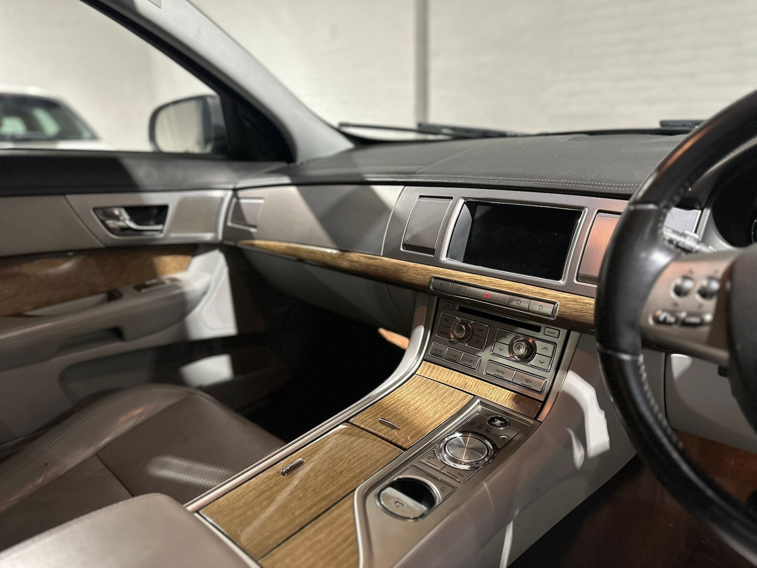 Used Jaguar XF 2009 for sale - 77363556: Photo 20