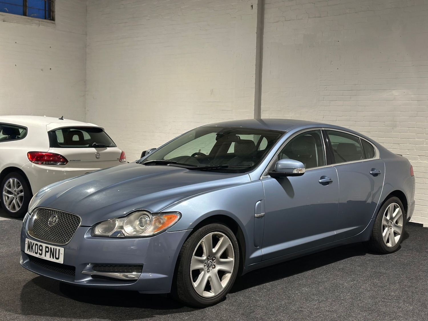 Used Jaguar XF 2009 for sale - 77363556: Photo 7