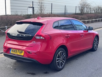 Used Volvo V40 2019 for sale - 77715689: Photo