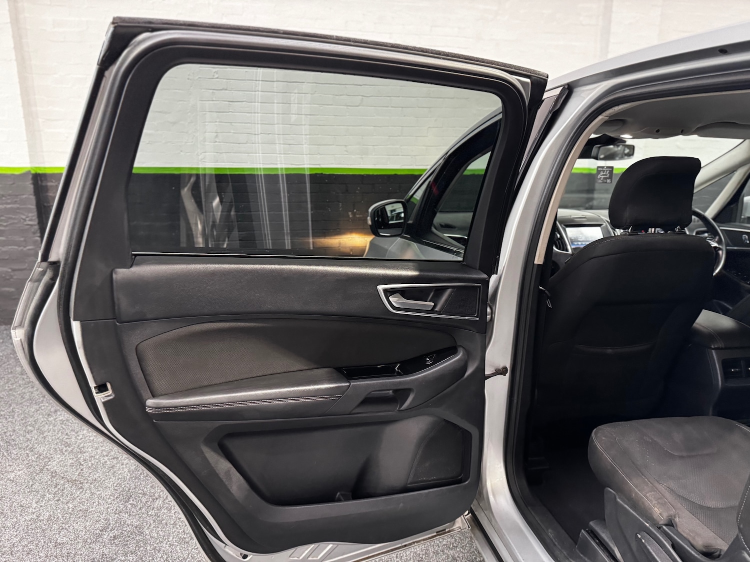 Used Ford S-Max 2015 for sale - 78098523: Photo 14